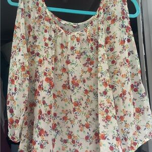 Floral Print Women's Top with open sleeves